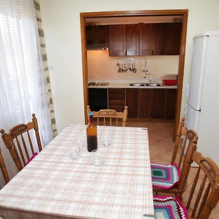 Apartment Jelena Marina
