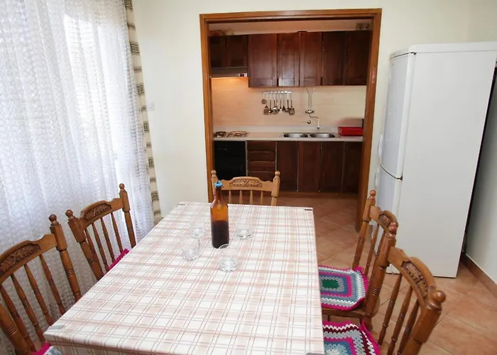 Apartment Jelena Marina